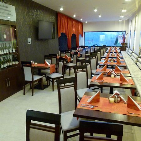 Hotel Slunny Dvur Есеник Экстерьер фото